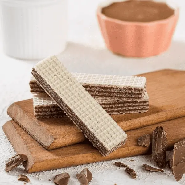  britannia treat rich creme choco flavoured wafers 50 gm (buy 1 get 1 free) image 6