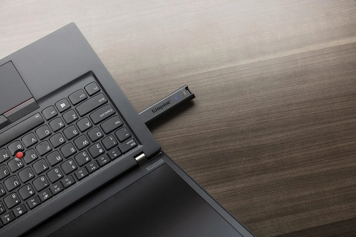 Kingston DataTraveler Max Type-A 512GB High Performance USB Type-C, Read Speed up to 1000 mbps and Write Speed up to 9000 mbps, DTMAXA/512GB, 5 Year Warranty image 4