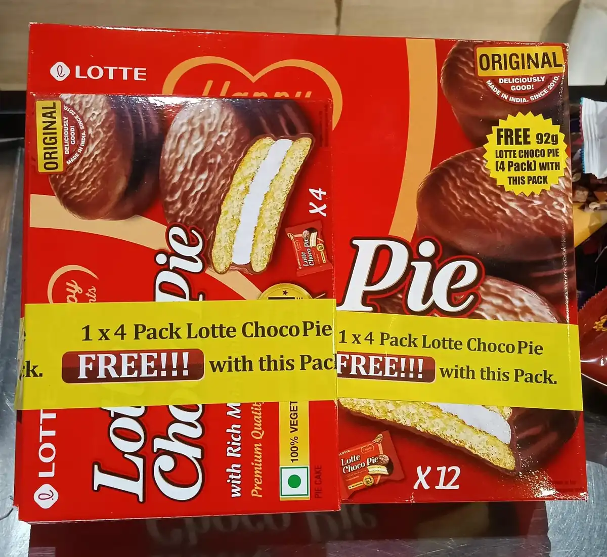 Lotte Choco Pie Original with Rich Marshmallow