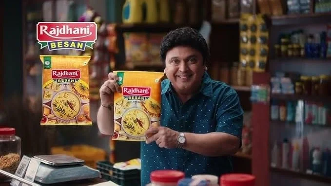 Rajdhani Organic Besan Flour 1 kg | 100% Pure Chana Dal Besan for Cooking & Snacks image 3